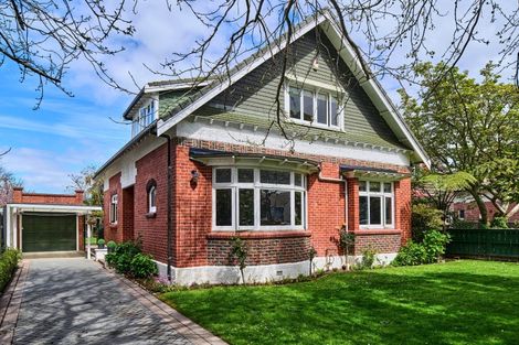 Photo of property in 14 Hinau Street, Woburn, Lower Hutt, 5010