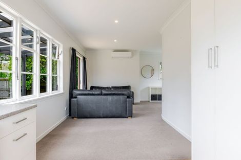 Photo of property in 38 Savage Crescent, West End, Palmerston North, 4412