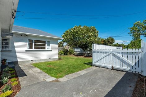 Photo of property in 44 Windermere Road, Papanui, Christchurch, 8053