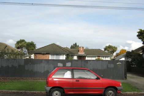 Photo of property in 131 Langdons Road, Northcote, Christchurch, 8052