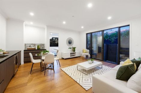 Photo of property in 3 Ridgelea Road, Long Bay, Albany, 0792