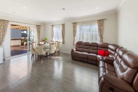 Photo of property in 13 Cahir Place, Flat Bush, Auckland, 2019