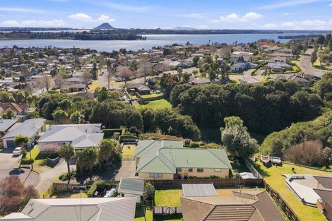 Photo of property in 18 Vanderbilt Place, Welcome Bay, Tauranga, 3112