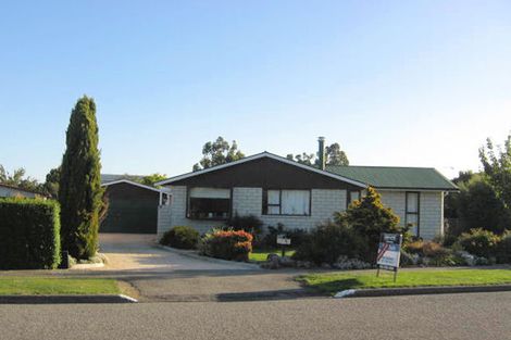 Photo of property in 5 Torlesse Crescent, Darfield, 7510