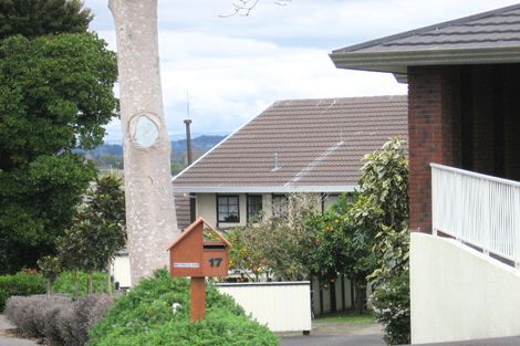 Photo of property in 17 Cathray Place, Matua, Tauranga, 3110