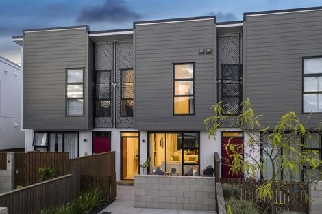 Photo of property in 7 Sacred Kingfisher Road, Hobsonville, Auckland, 0616