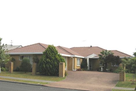 Photo of property in 107 Marina View Drive, West Harbour, Auckland, 0618