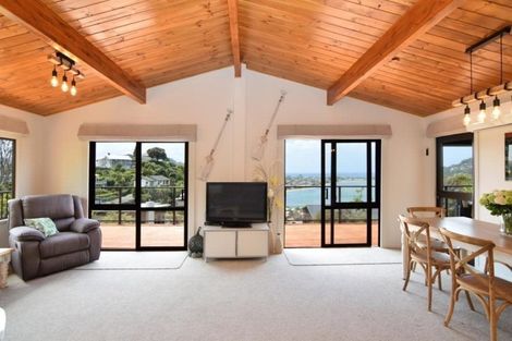 Photo of property in 3 Pine Grove, Tairua, 3508