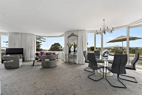 Photo of property in 1/90 Kitchener Road, Milford, Auckland, 0620