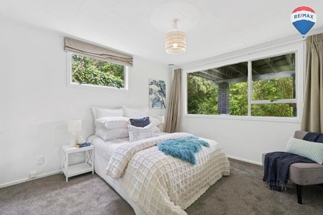 Photo of property in 86 Holborn Drive, Stokes Valley, Lower Hutt, 5019
