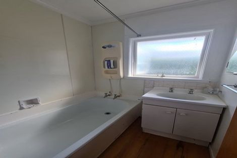 Photo of property in 3/18 East Coast Road, Milford, Auckland, 0620