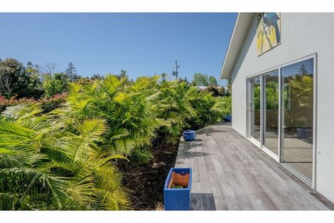 Photo of property in 2 Appletree Lane, Kerikeri, 0230