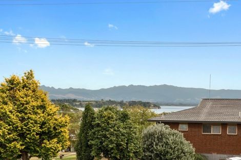 Photo of property in 14 Mcdonnell Street, Omokoroa, 3114
