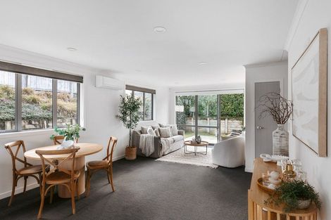 Photo of property in Waterview Estate, 2/4 Greystone Place, Omokoroa, 3114