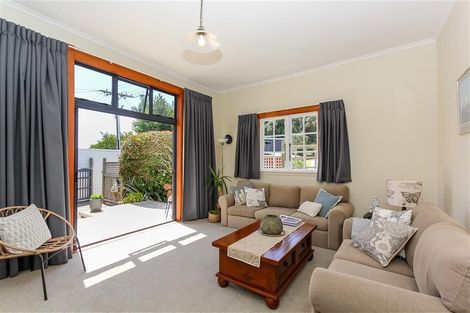 Photo of property in 24 Bracken Street, New Plymouth, 4310