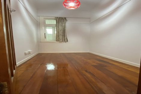 Photo of property in 158 Rongotai Road, Kilbirnie, Wellington, 6022