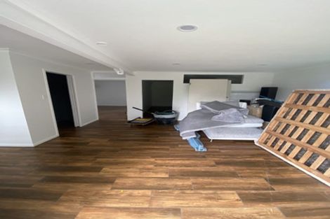 Photo of property in 1/30 Sunnyfield Crescent, Glenfield, Auckland, 0629