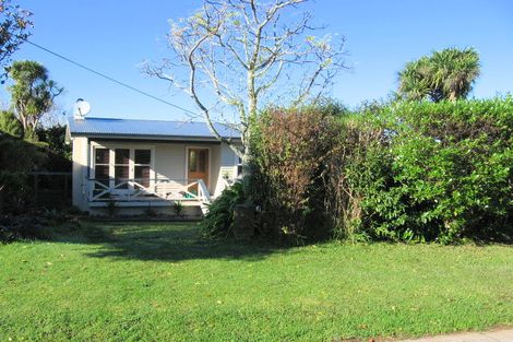 Photo of property in 19 Tiroroa Avenue, Te Atatu South, Auckland, 0610