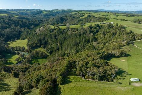 Photo of property in 67 Fraser Road, Kawakawa, 0210