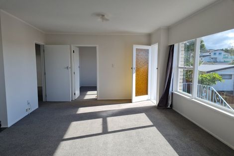 Photo of property in 1/176 Archers Road, Glenfield, Auckland, 0629