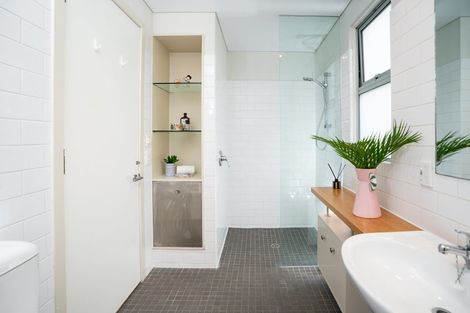 Photo of property in 51 Amesbury Drive, Churton Park, Wellington, 6037