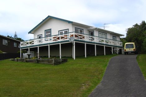 Photo of property in 63 Pacific Parade, Army Bay, Whangaparaoa, 0930