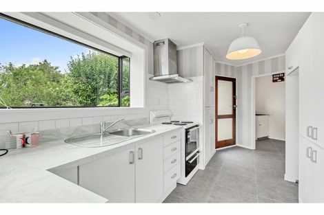 Photo of property in 66 Oakley Crescent, Hornby, Christchurch, 8042