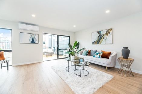 Photo of property in 6 Meritage Lane, Te Atatu South, Auckland, 0610