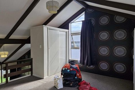 Photo of property in 253 Courtenay Street, Strandon, New Plymouth, 4312