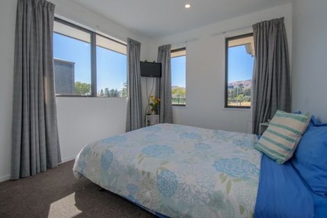 Photo of property in 8 Perriam Place, Mount Pisa, Cromwell, 9383