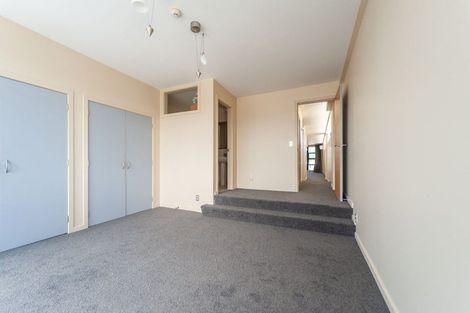 Photo of property in Endeavour Apartments, 8/125 Thorndon Quay, Pipitea, Wellington, 6011