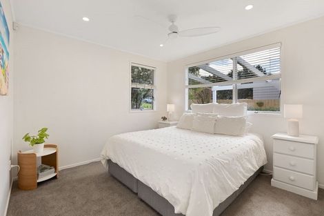 Photo of property in 5 Clensmore Place, Torbay, Auckland, 0630