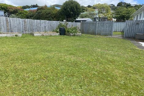 Photo of property in 1/1 Proctor Lane, Tawa, Wellington, 5028