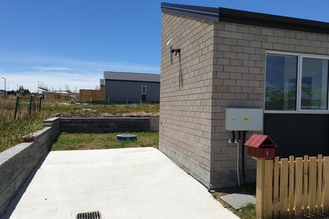 Photo of property in 8 Herekino Street, Westgate, Auckland, 0814