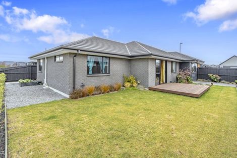 Photo of property in 53 Selfe Crescent, Burwood, Christchurch, 8083