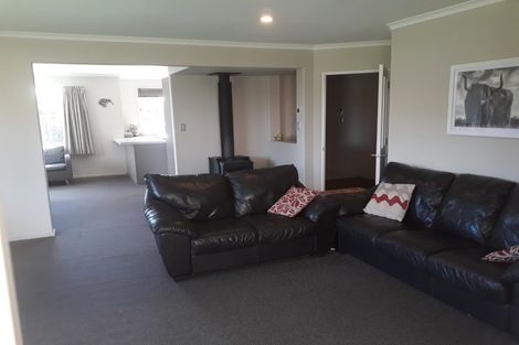 Photo of property in 71 North Terrace, Darfield, 7510