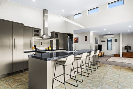 Photo of property in 27 Pinotage Drive, Greenmeadows, Napier, 4112