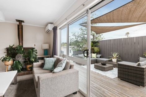 Photo of property in 7 Pokapu Place, Bethlehem, Tauranga, 3110