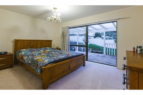 Photo of property in 107 Pah Road, Cockle Bay, Auckland, 2014