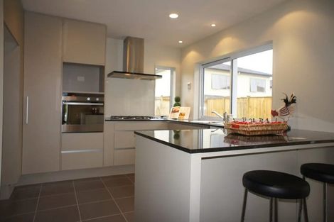 Photo of property in 121 Stancombe Road, Flat Bush, Auckland, 2016