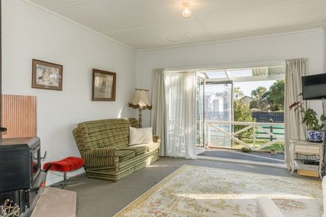 Photo of property in 2 Curtis Street, Hector, 7822