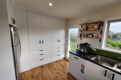 Photo of property in 2/166 Verbena Road, Birkdale, Auckland, 0626