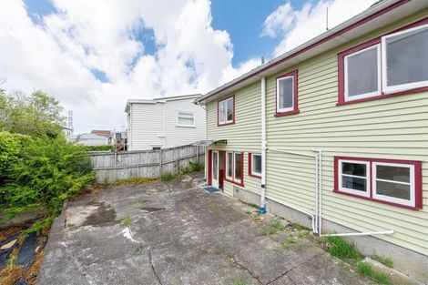 Photo of property in 1/10 White Swan Road, Mount Roskill, Auckland, 1041