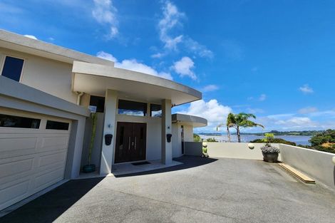 Photo of property in 71-73 Doves Bay Road, Kerikeri, 0294