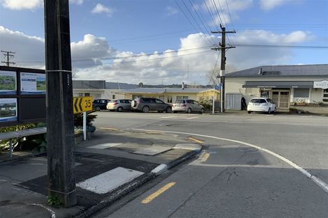 Photo of property in 1 Gorge Road, Maungaturoto, 0520