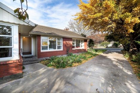 Photo of property in 23 Lochee Road, Upper Riccarton, Christchurch, 8041