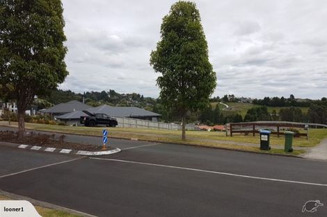 Photo of property in 86 Oteki Park Drive, Welcome Bay, Tauranga, 3112