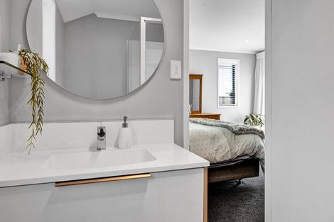 Photo of property in 32 Larlin Drive, Hawera, 4675