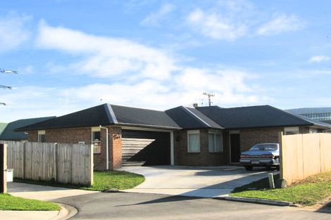 Photo of property in 8 Ashgrove Court, Hamilton East, Hamilton, 3216