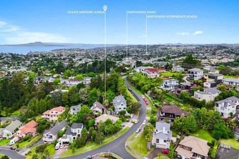 Photo of property in 70 Kate Sheppard Avenue, Torbay, Auckland, 0630